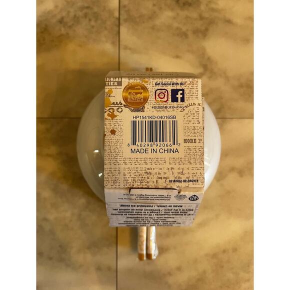 New Harry Potter - Wizarding World - Hogwarts Ceramic Ramen Bowl with Chopsticks - Picture 5 of 7